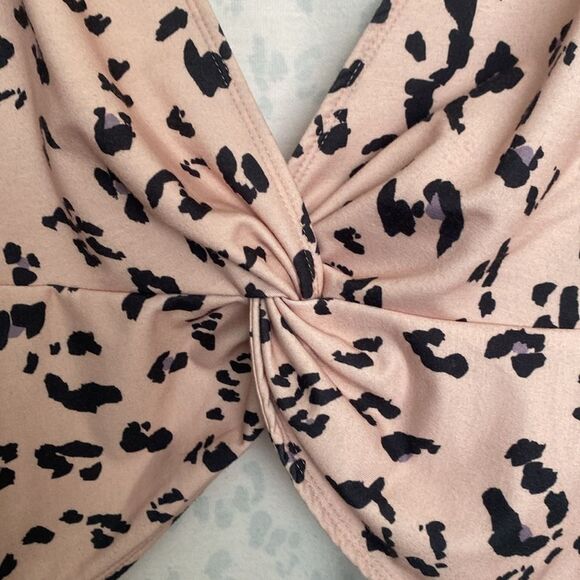 Cupshe two way pullover top. Wear it several ways and off the shoulder look Sz M - Picture 6 of 16